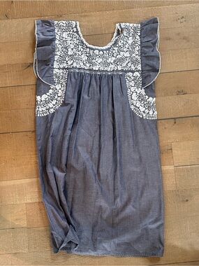 Embroidered Flutter Sleeve Shift Dress in Chambray Blue/Grey